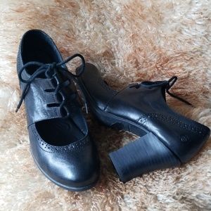 Born Black Leather Pumps